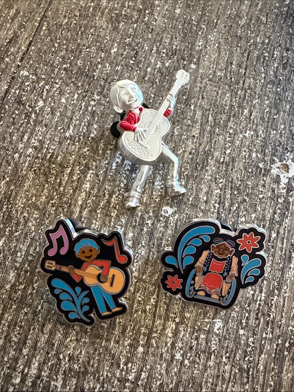 NWOT Disney Pixar Coco set of 3 authentic pins